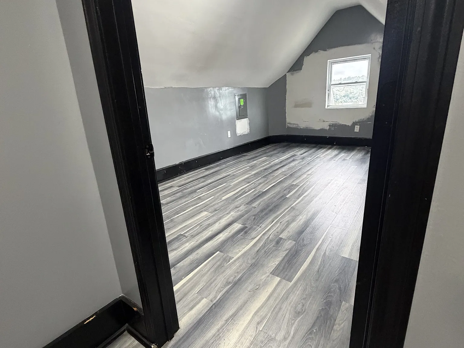108 East 12th Avenue - apt 3 — Photo 3