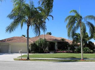545 Coconut Cir, Weston, FL 33326