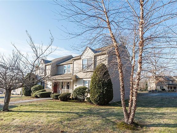 2nd image of 12 Brassie Ct