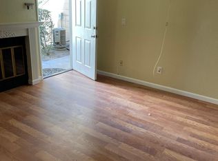 1613 Pyrenees Ave APT 42, Stockton, CA 95210