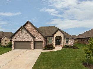 5808 S 66th St, Cave Springs, AR 72718