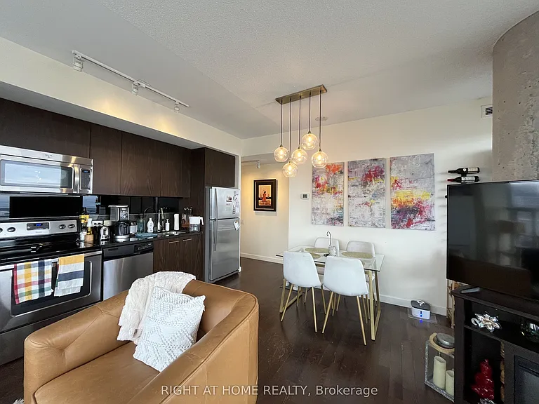 70 Distillery Ln #1708 — Photo 8