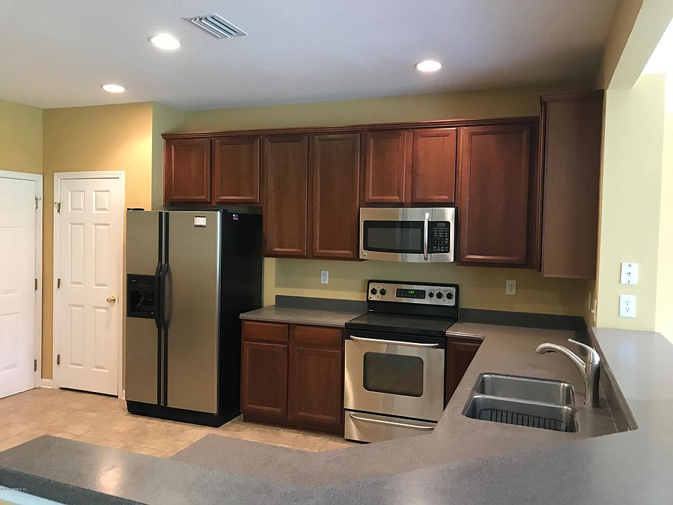 1st image of 11191 W Castlemain Cir