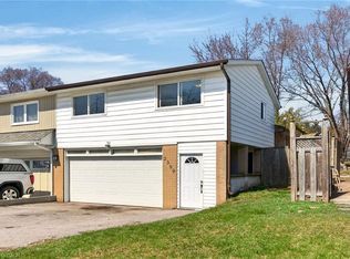 2599 Lundene Rd, Mississauga, ON L5J3Y8
