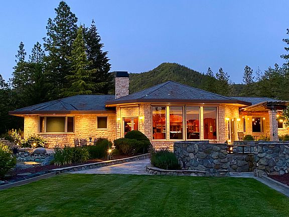 3rd image of 727 Earhart Rd