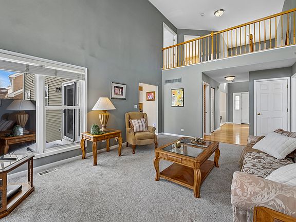 4th image of 1850 White Oak Dr