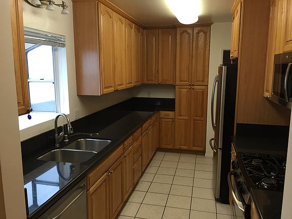 Beautiful kitchen,with granite