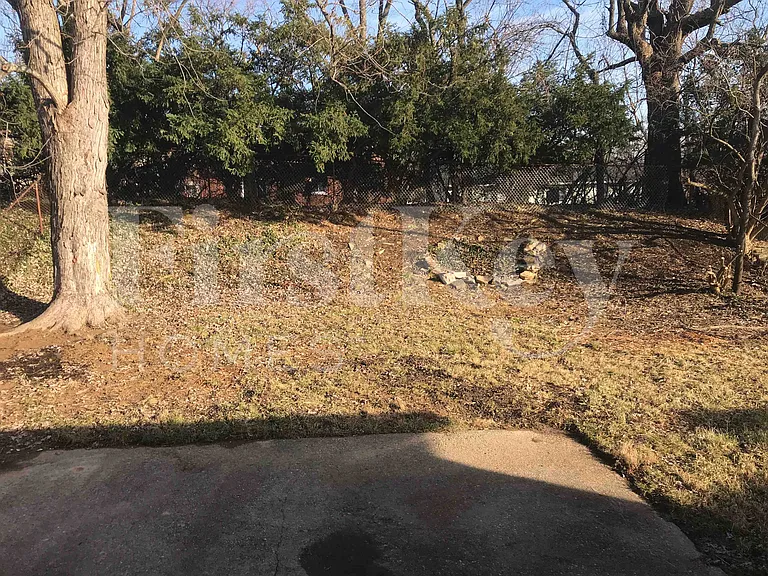 5994 Waldway Ln — Photo 34