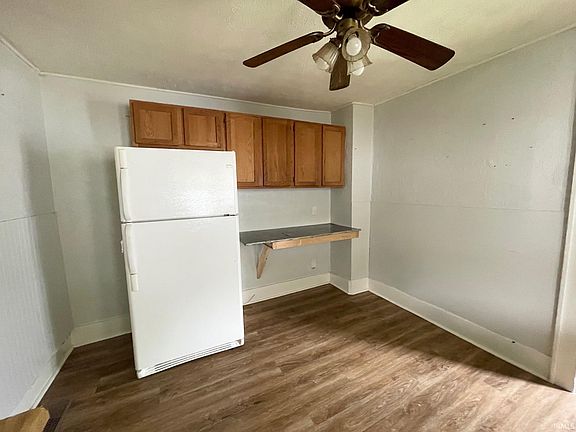 6th image of 1004 E Wheeler St
