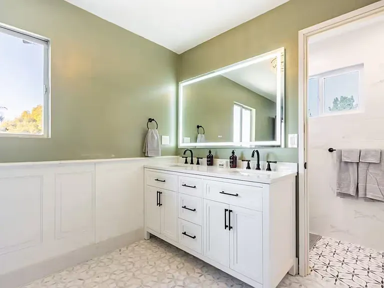 2123 Mary Way — Photo 16