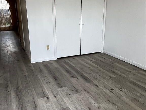 4th image of 11816 Southlake Dr