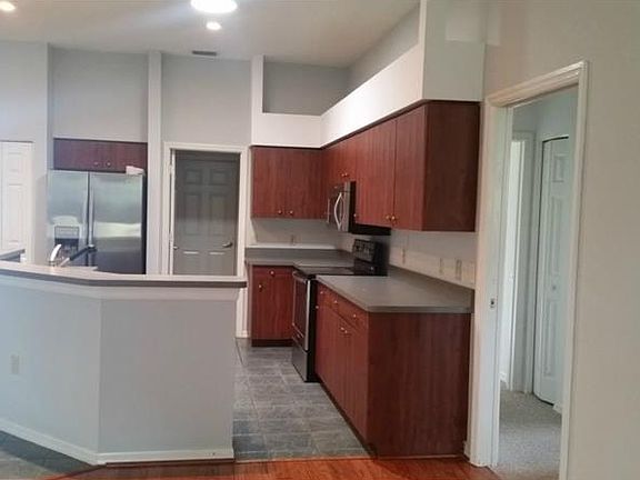 4th image of 18531 Queen Brooks Ct