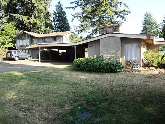 2nd image of 10609 NE 45th St