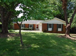 1312 Ashcraft Ln, Charlotte, NC 28209