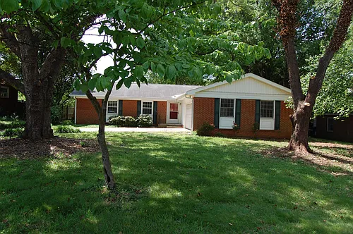 1312 Ashcraft Ln Photo 1