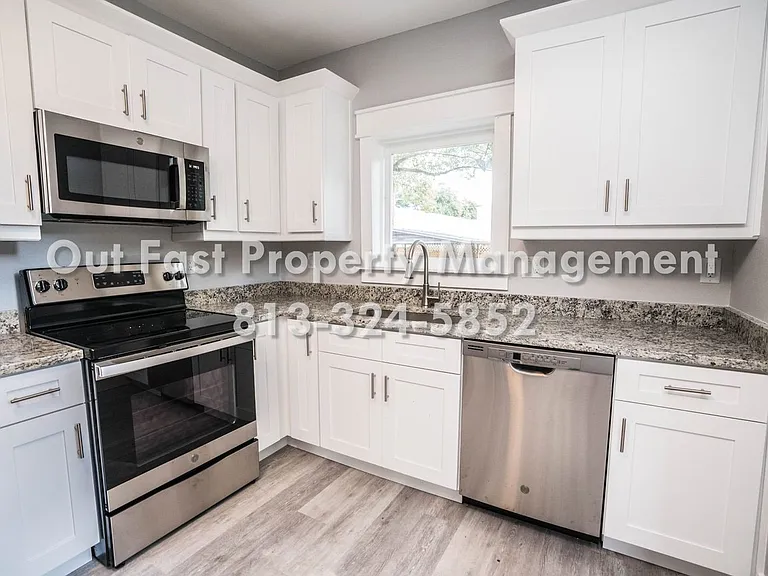 2817 N Taliaferro Ave #2 — Photo 19