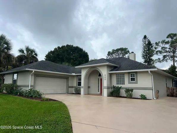 688 Fleming St, Sebastian, FL 32958