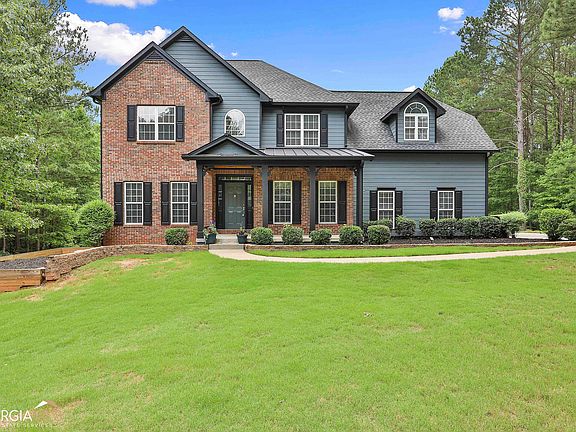 4th image of 310 Brechin Drive