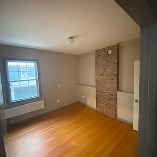 5th image of 36 Reed St Floor 1