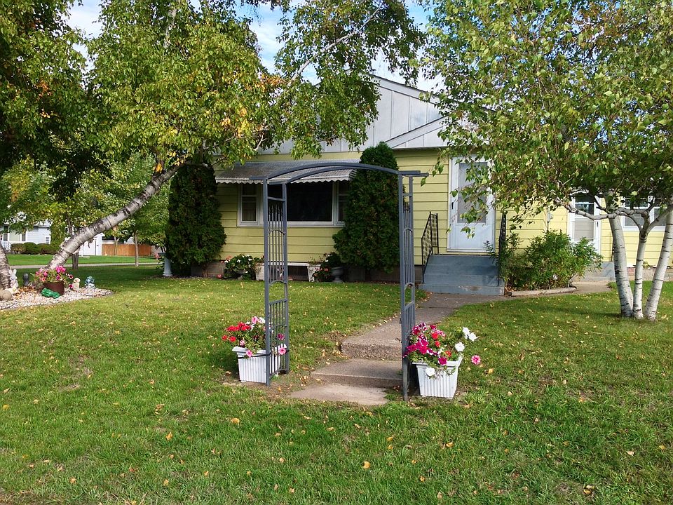 Front of House Closeup