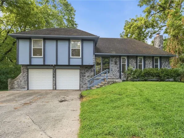 10401 E 71st Ter, Raytown, MO 64133
