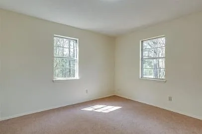 107 McClain St — Photo 9