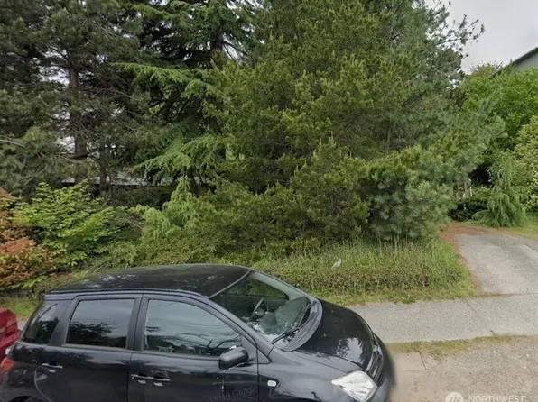 2604 NE 82nd Street, Seattle, WA 98115