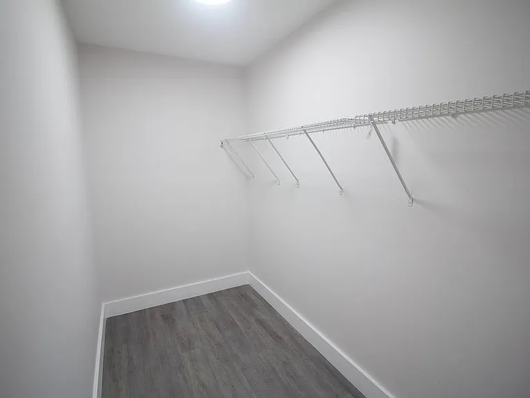 223 SE 11th Ave #223 — Photo 18