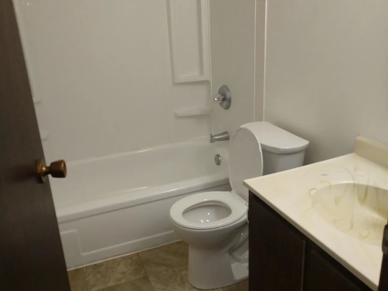 Rolling Hills Apartments - 2 — Photo 2