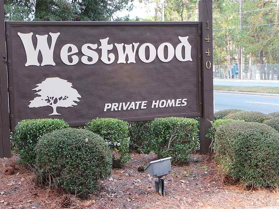 1st image of 418 Westwood Dr