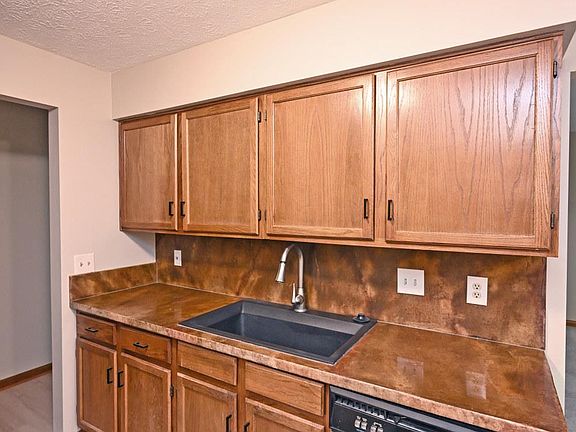 5th image of 1572 Gelhot Dr