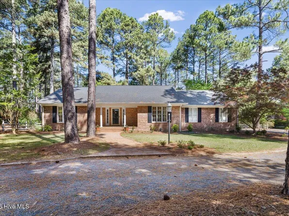 30 Birdie Drive, Whispering Pines, NC 28327