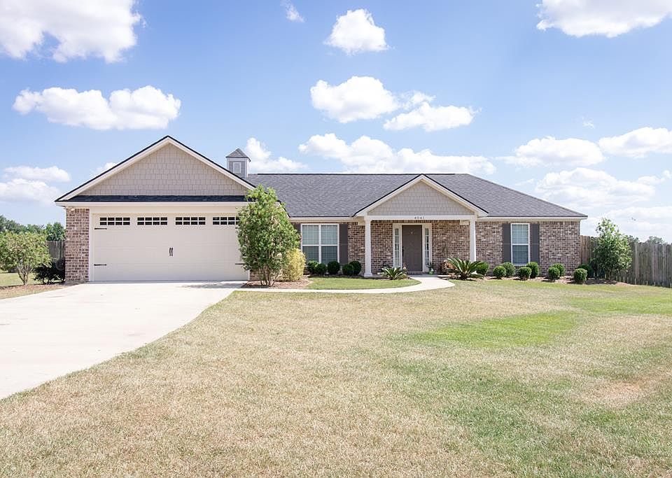 1st image of 4041 Pheasant Hill Dr