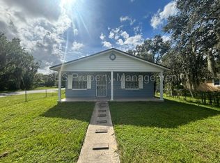 1020 S Bay Ave, Sanford, FL 32771