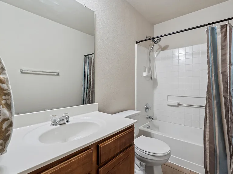 2108 Narrow Glen Pkwy — Photo 24