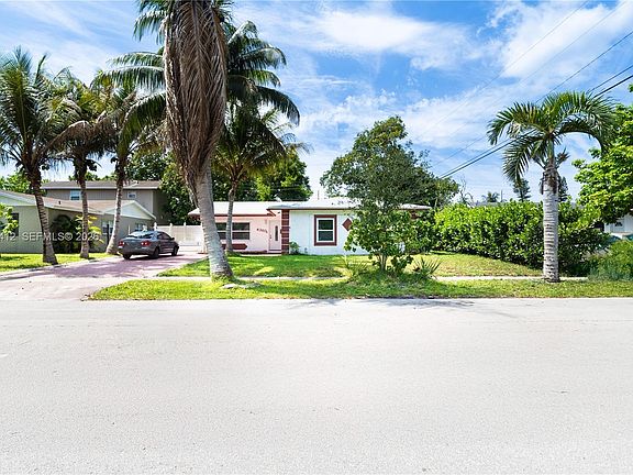 5th image of 4360 NW 32nd Ct