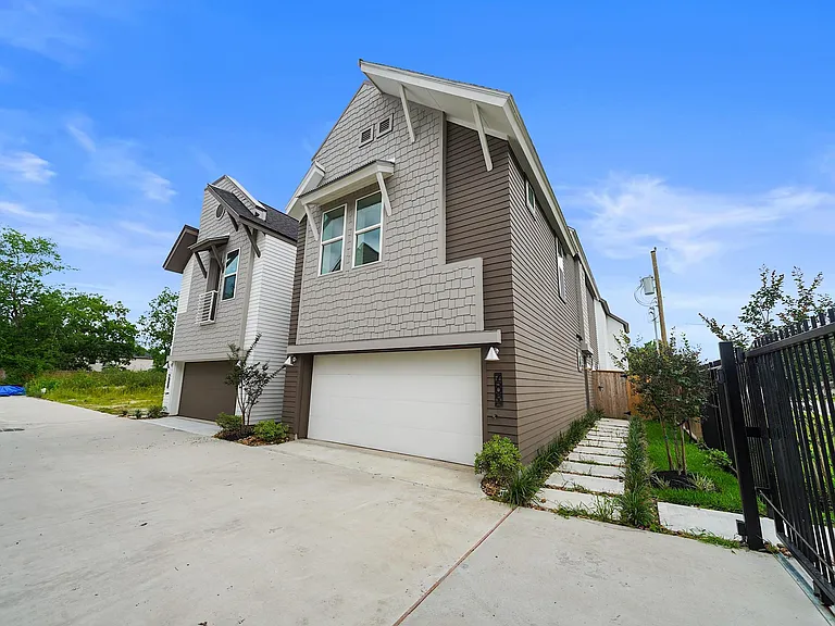 7504 Carver Rd #D — Photo 30