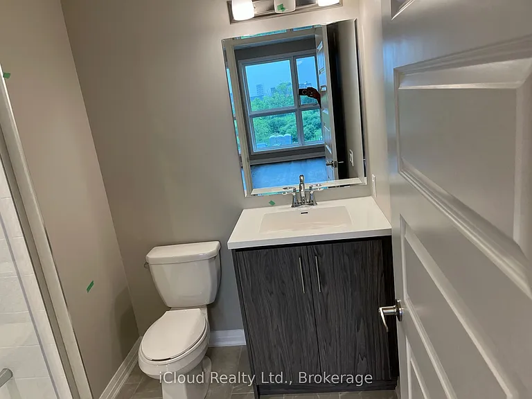 95 Dundas St W #325 — Photo 32