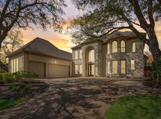 912 Hills Creek Dr, McKinney, TX 75072
