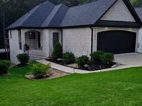 810 Atkins Rd, Little Rock, AR 72211