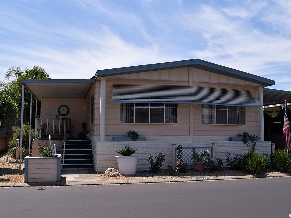 1st image of 1932 Kauai Dr