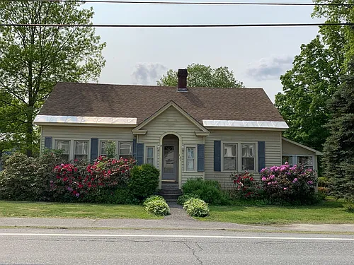 131 N Main St Photo 1