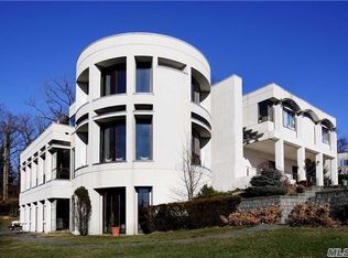 3 Horizon Way, Kings Point, NY 11024