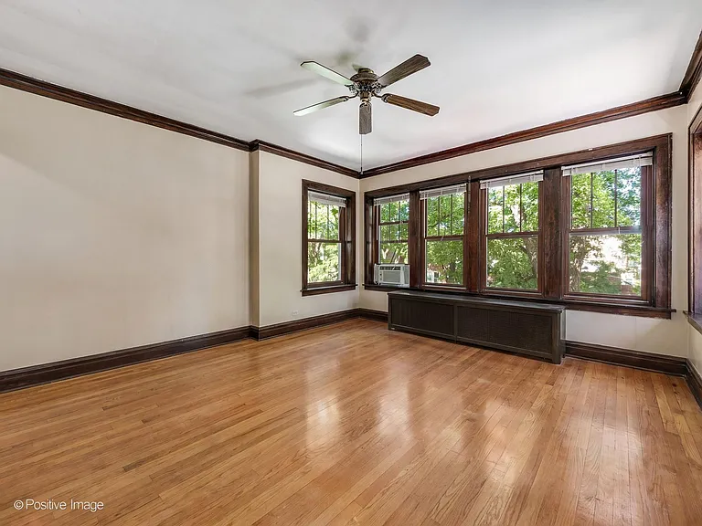 4734 N Karlov Ave #2 — Photo 3