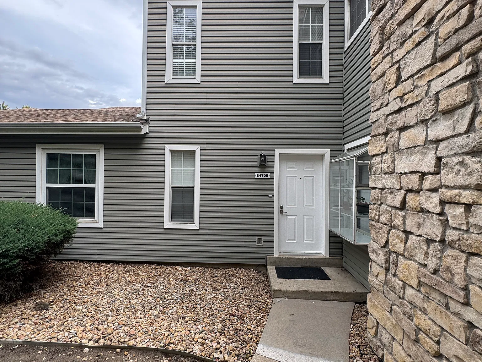 2 bed, 1075 sqft, $2,450 — Photo 2