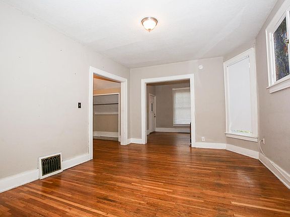 2nd image of 2640 Fillmore St NE APT 1