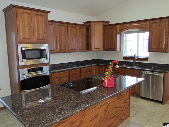 4th image of 25 Polson Dr