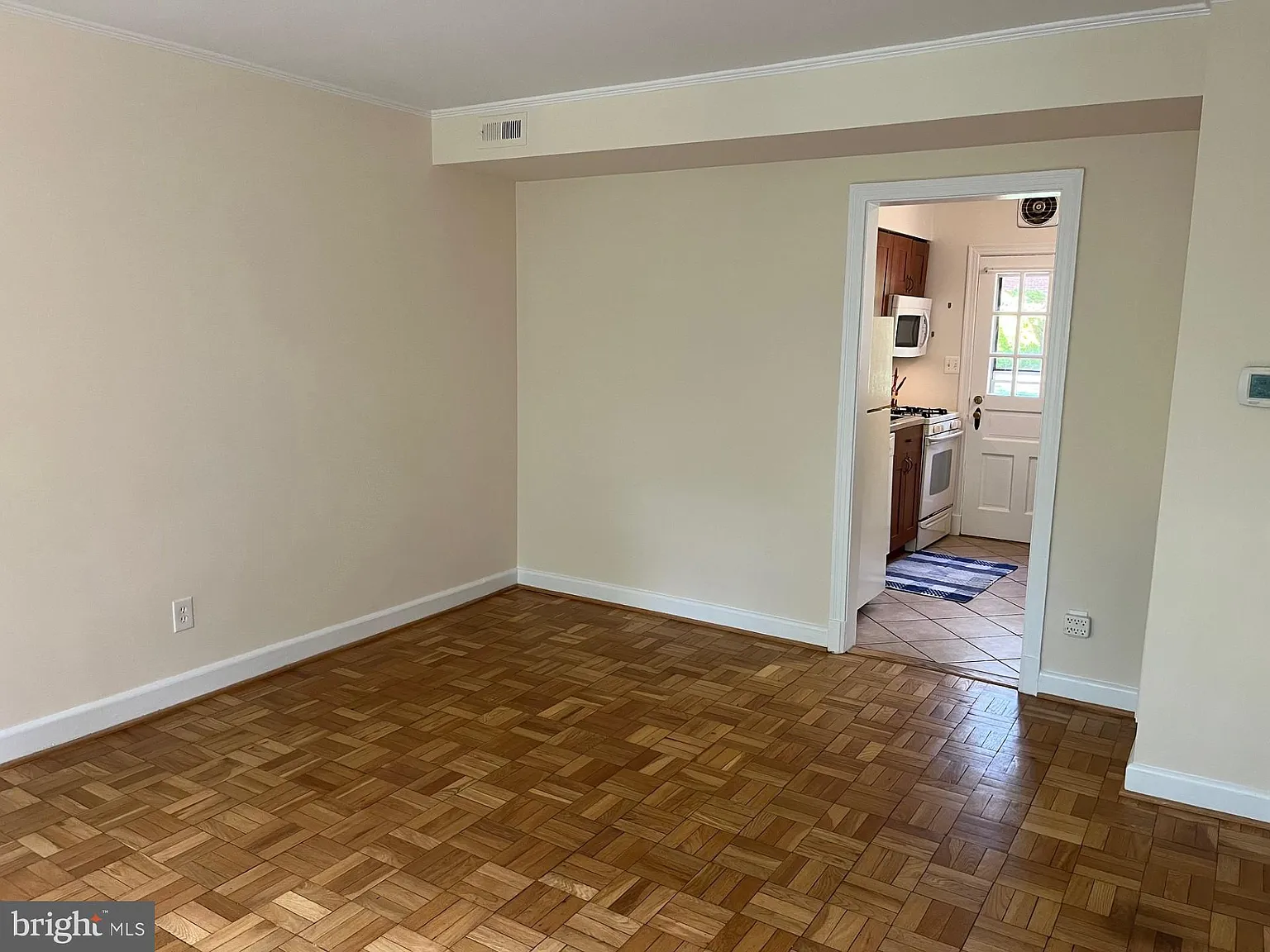 Arlington Village — Photo 4
