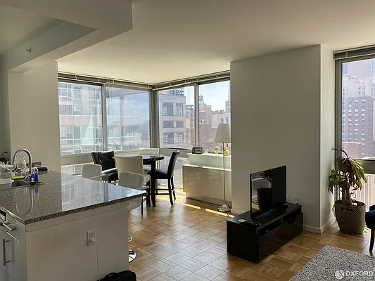 Rented by Oxford Property Group | media 2