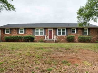602 S Danzler Rd, Duncan, SC 29334